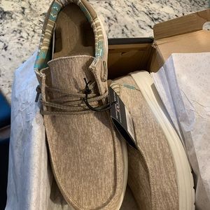 NWT Hey Dude mens shoes